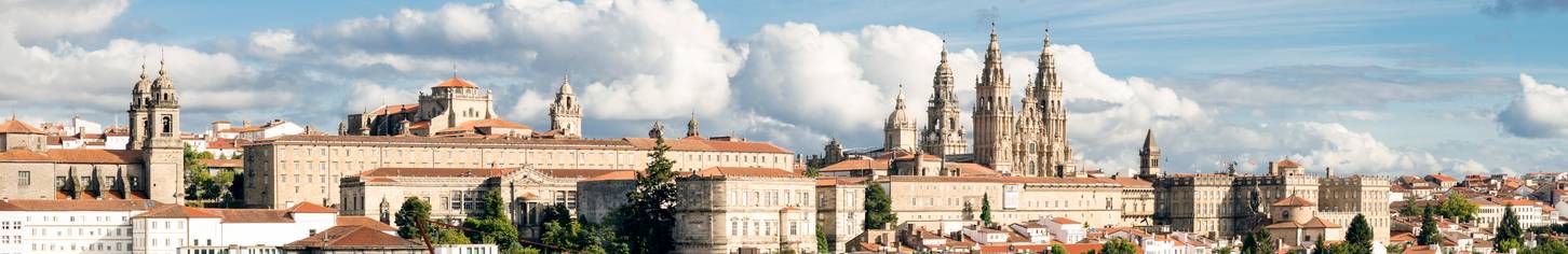 Spanien_Galicien_Santiago_Banner_shutterstock_1245107566